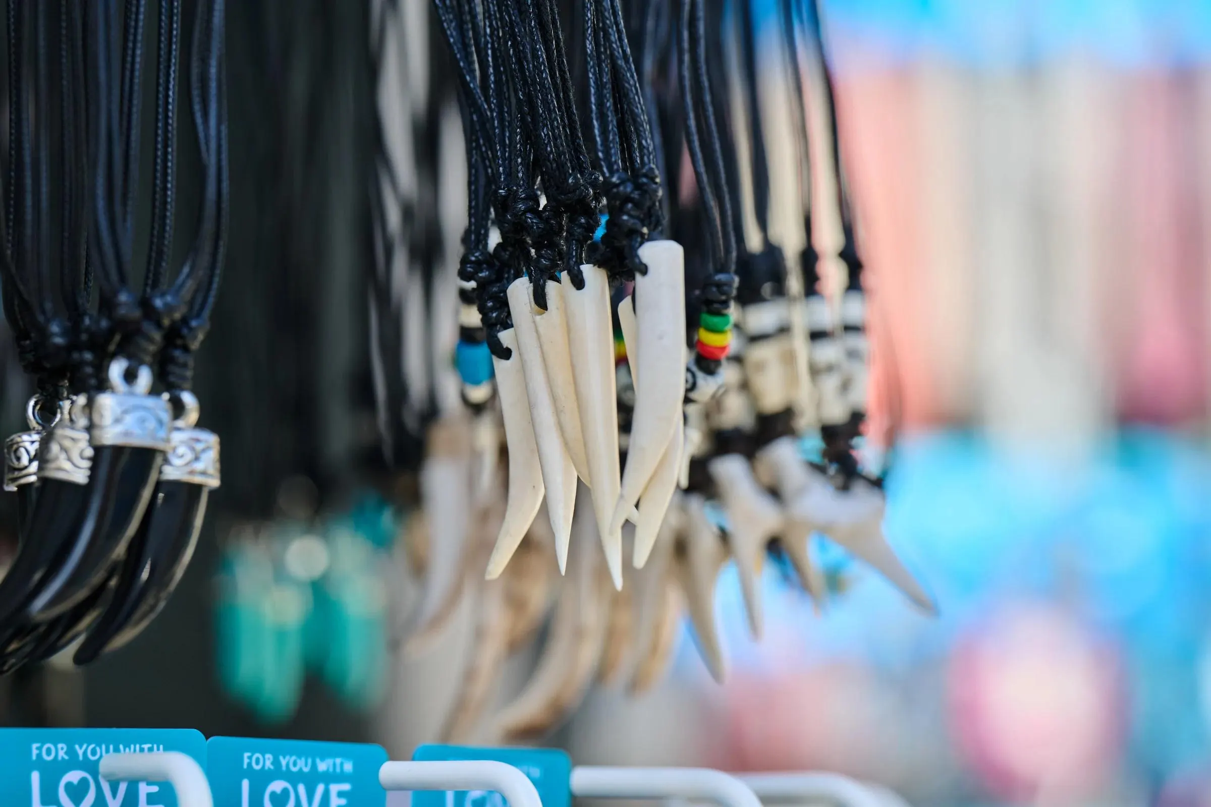 Expositor de pulseras y collares de cordón – foto 2